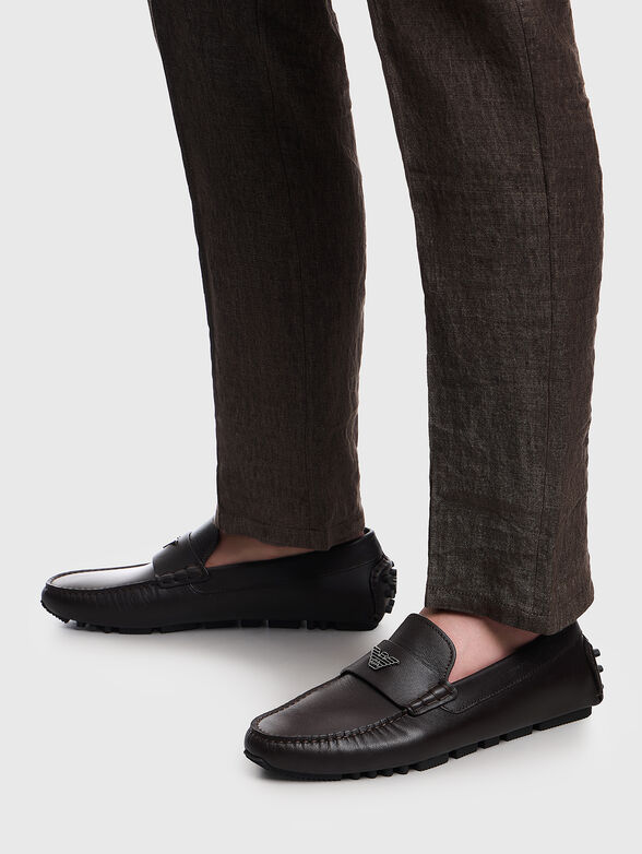 Leather moccasins with a saffiano effect - 2