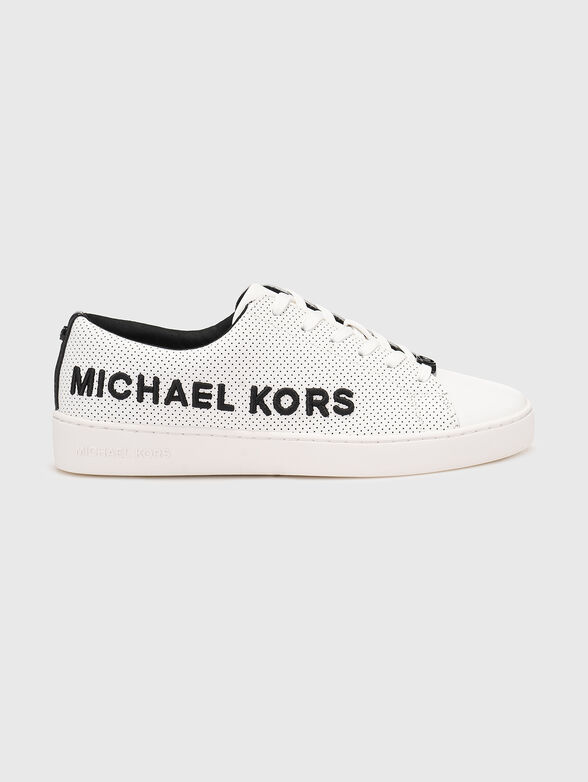 White sports shoes with accent logo - 1