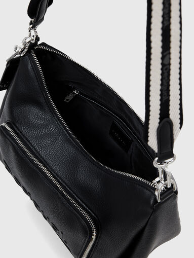 Black bag with embossed logo - 5