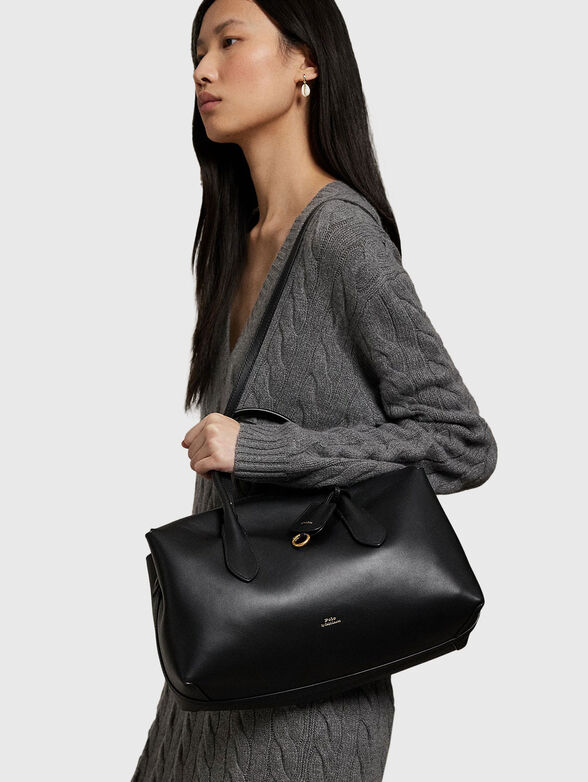 Big leather bag with long strap - 3