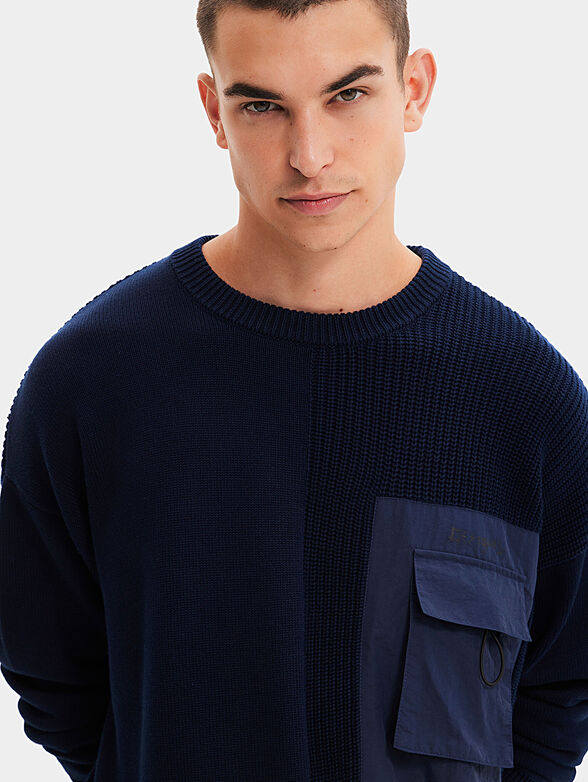 Blue sweater with accent pocket - 4