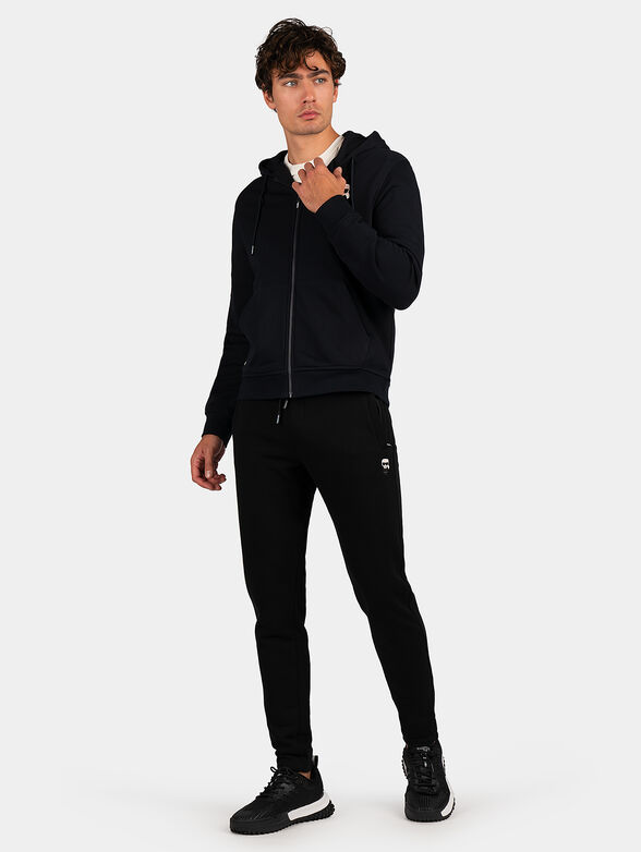 Sweatshirt with logo patch - 2