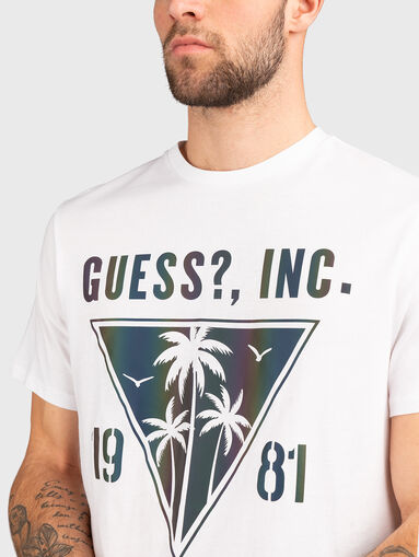 Black T-shirt with contrasting print - 5