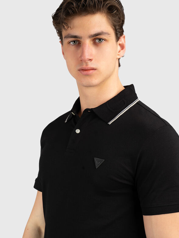 Polo shirt with contrasting trim - 5