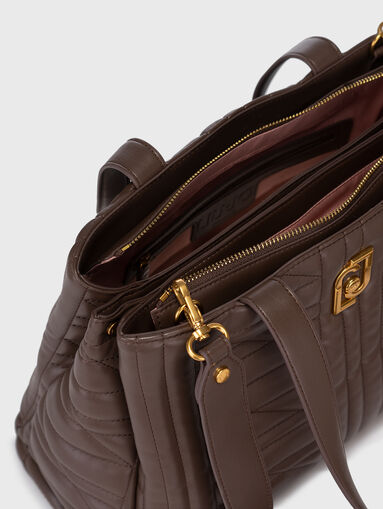 Black bag with quilted effect and logo - 5