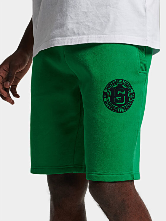 Къси панталони в зелен цвят - 1
