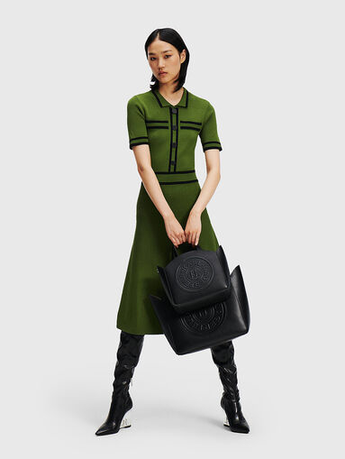 Knitted dress with contrast details - 5