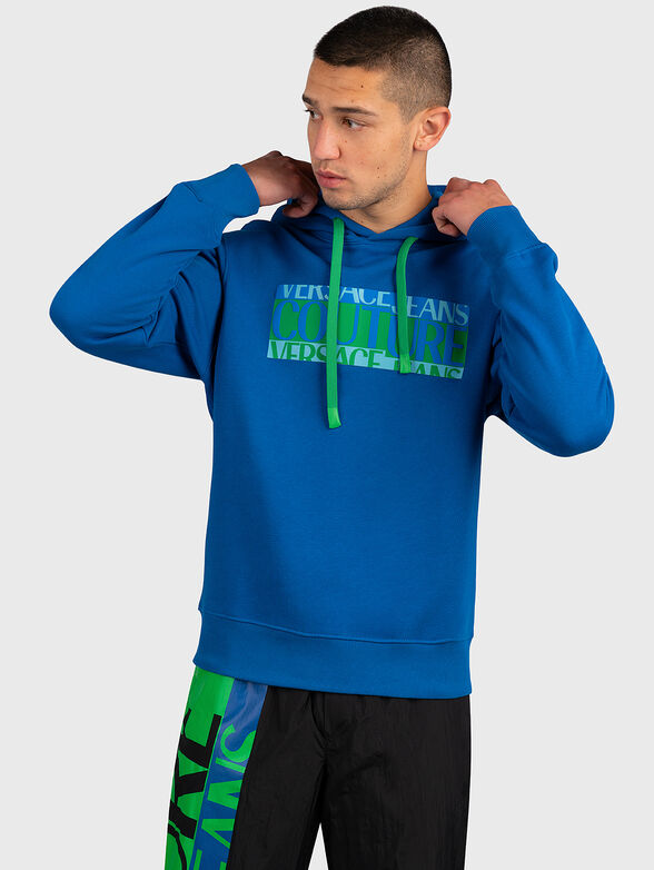 Sports sweatshirt with hoodie - 1