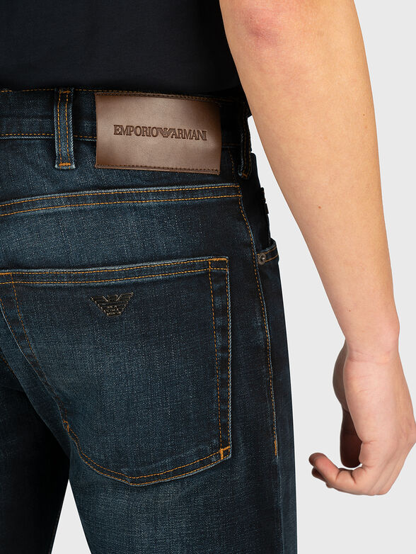 Straight jeans with washed effect - 3