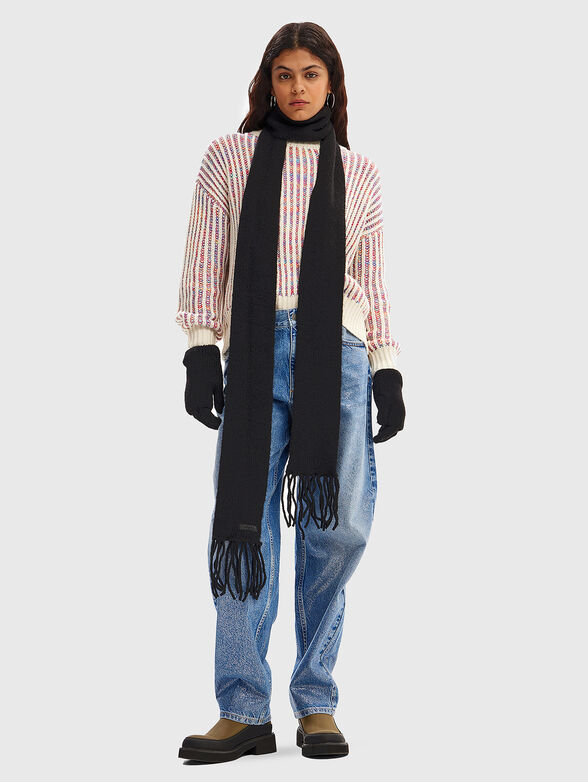 Scarf and gloves set in black - 2