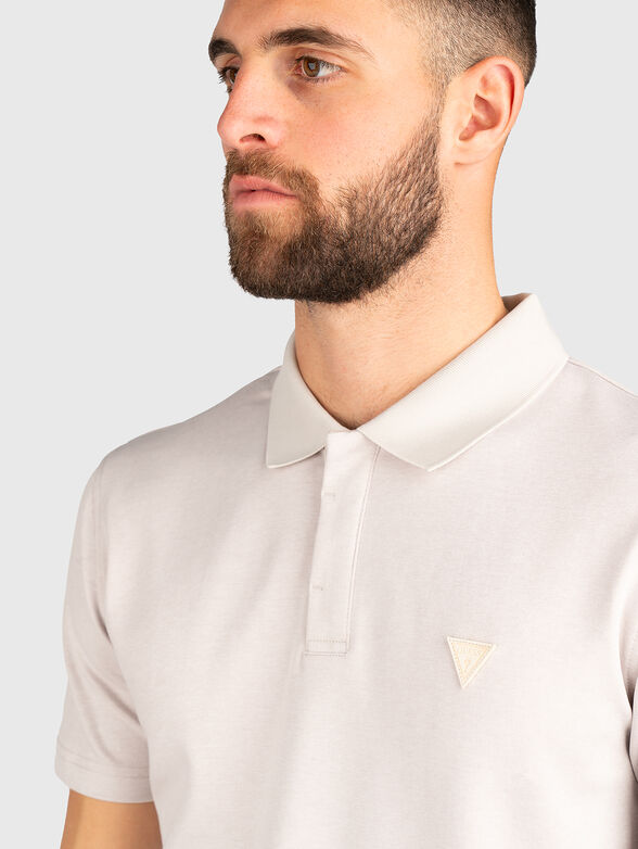 Polo shirt with triangular logo - 4