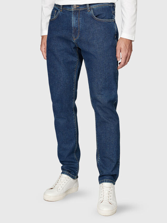 Слим дънки с лого патч - 1