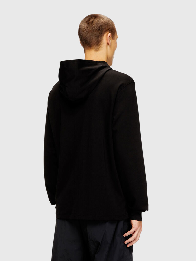 Hooded sweatshirt with logo - 3