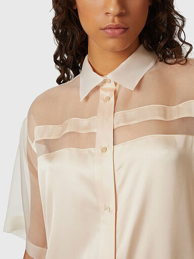 Dress with collar and transparent details - 4