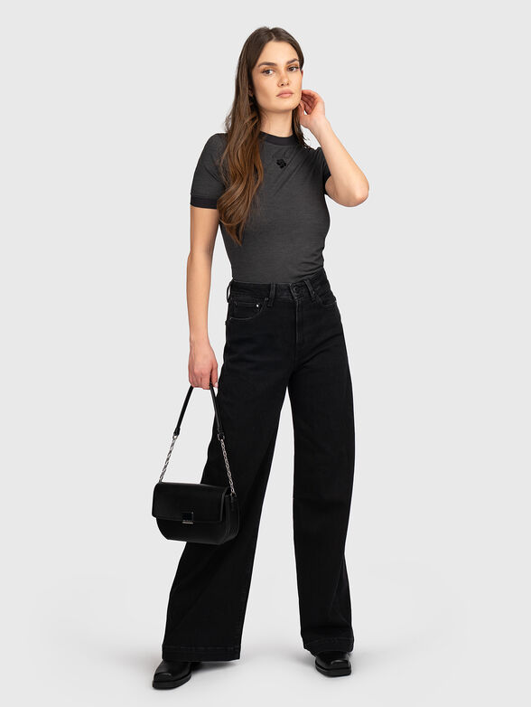 Slim T-shirt with oval neckline - 2