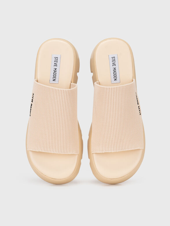 Black slippers - 6
