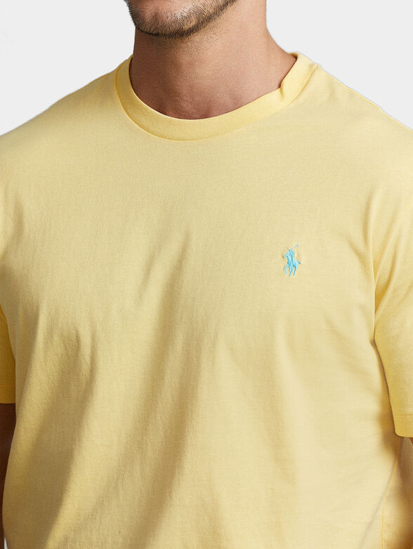 T-shirt in pale yellow color - 4