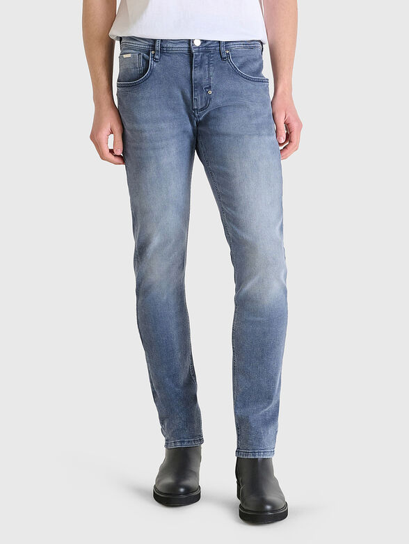 KURT slim jeans with a worn effect - 1