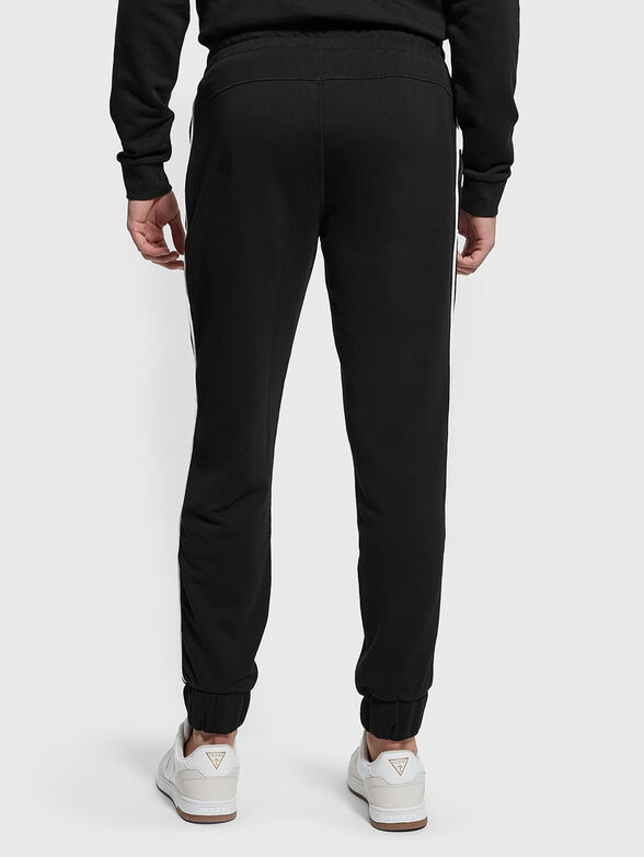 Sports trousers with contrasting details  - 2