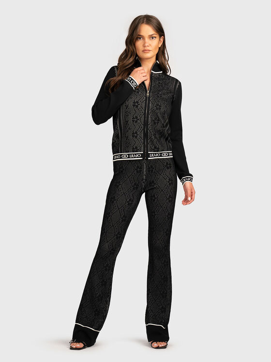 Sweatshirt with floral motifs - 2