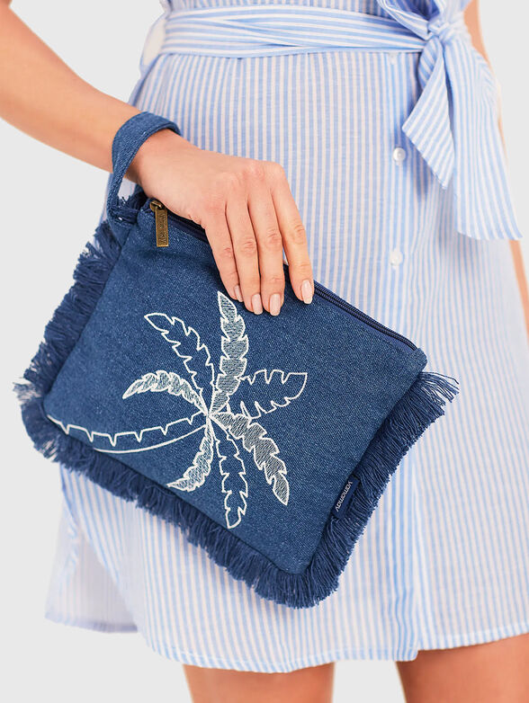 DENIM pochette with tropical motif  - 2