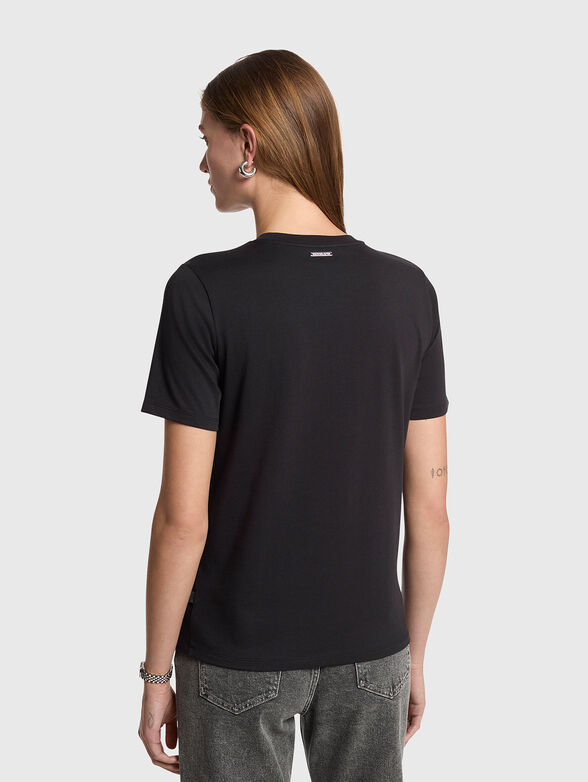 Black T-shirt with crystal appliqu&eacute;s - 2