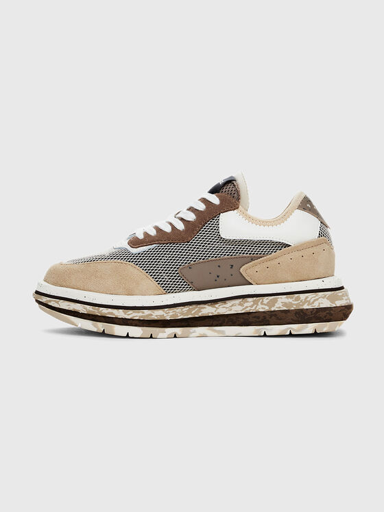Sports shoes with contrasting panels  - 1