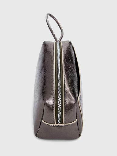 Silver case with logo  - 4