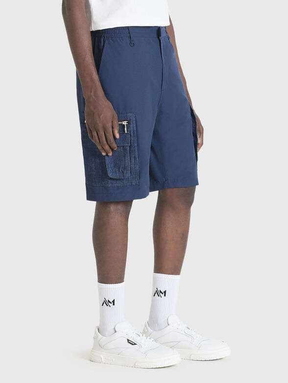 Shorts with accent pockets - 3