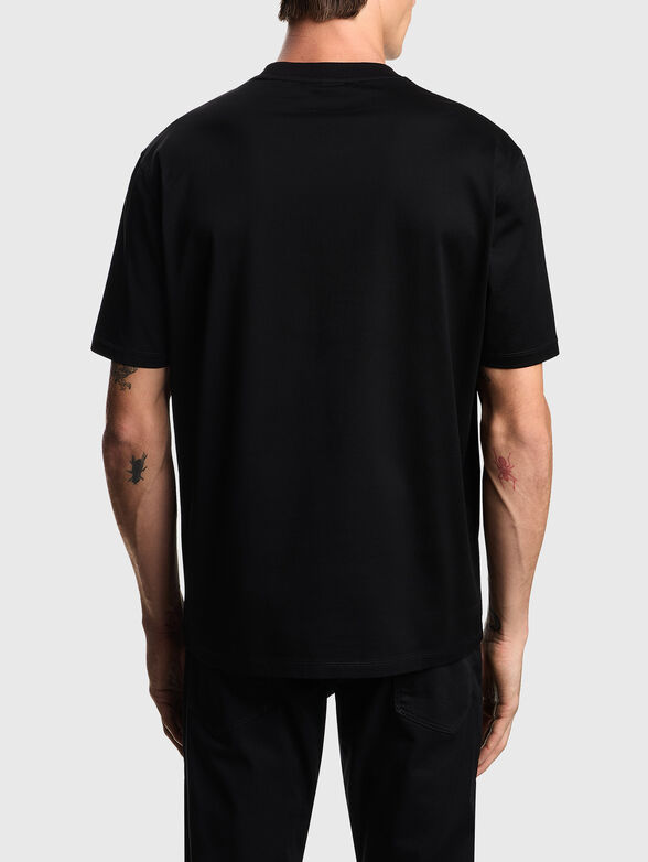 Black t-shirt - 3