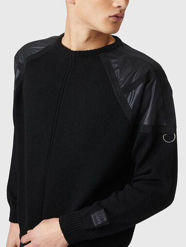 Wool sweater with accent details - 5