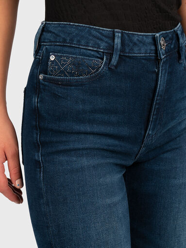 Skinny jeans with rhinestone detail - 4