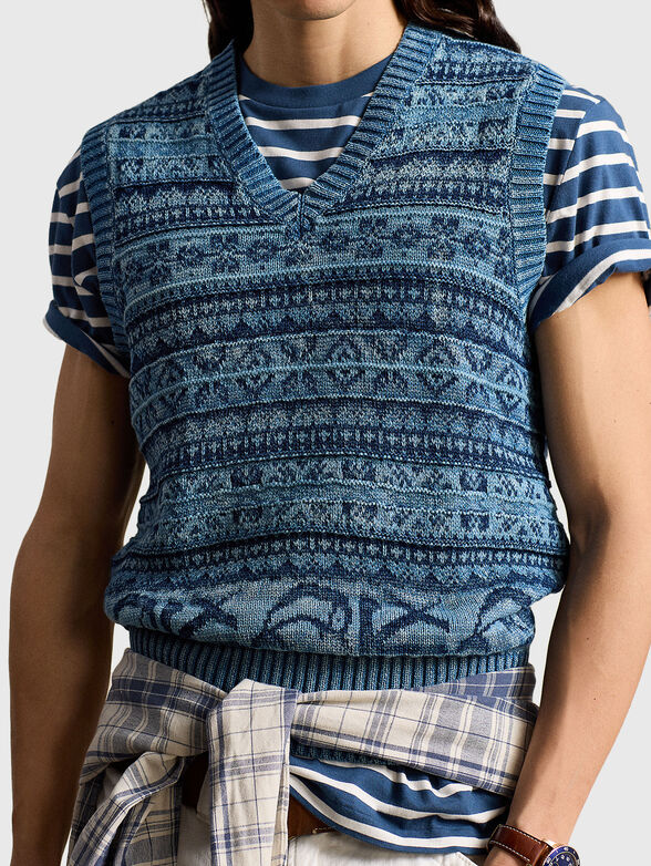 Sleeveless sweater in blue - 4