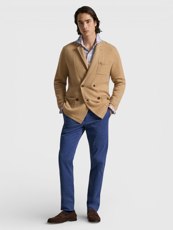 Straight trousers with pockets - 4