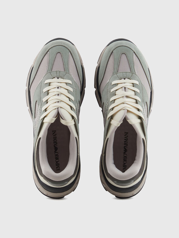 Sports shoes with logo - 6