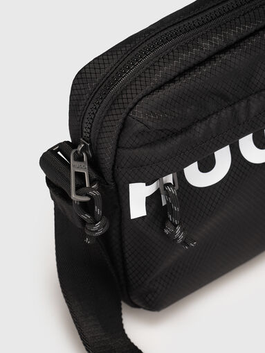 Crossbody bag with contrast logo - 5