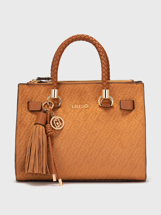 Чанта BOSTON с монограмен релеф - 1