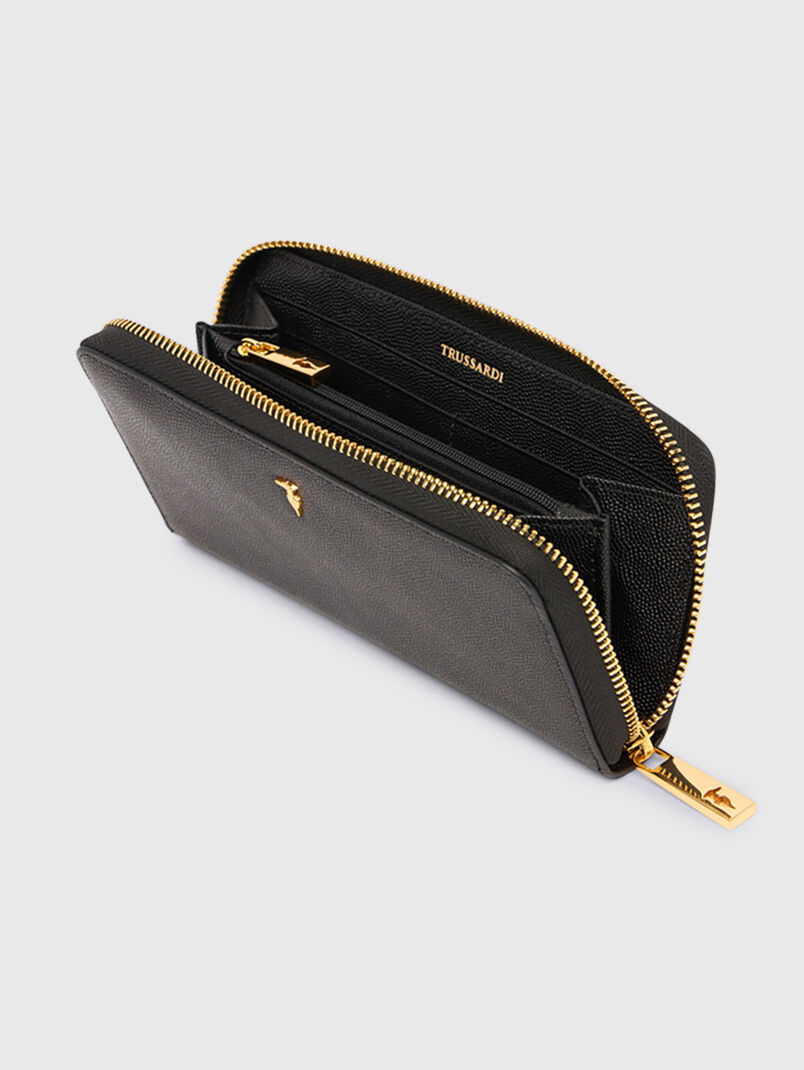 Leather wallet with gold details - 3