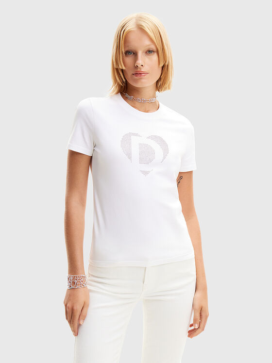 Бяла тениска с апликирани кристали - 1