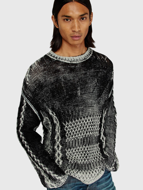 Sweater with a woven texture - 4