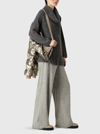 Trousers with high waist and wide legs - 4