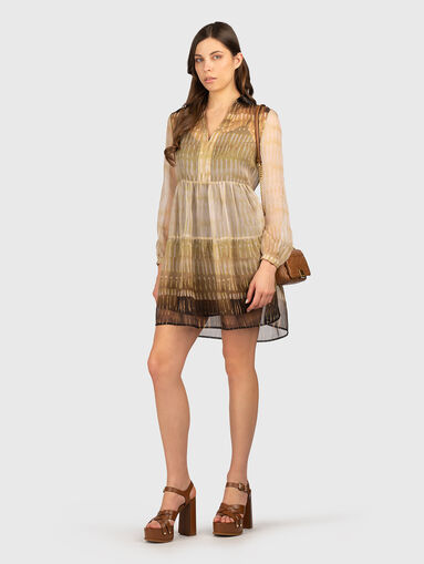 Mini dress with long sleeves and V-neckline - 4