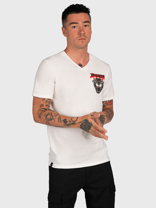 White T-shirt wih colorful print