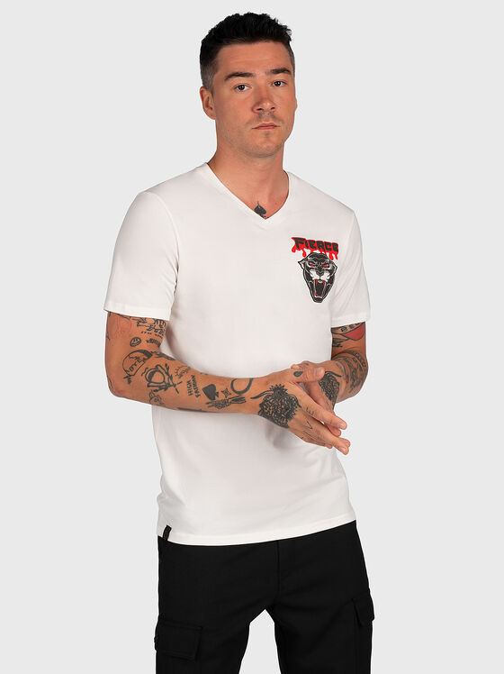 Бяла тениска с цветен принт - 1