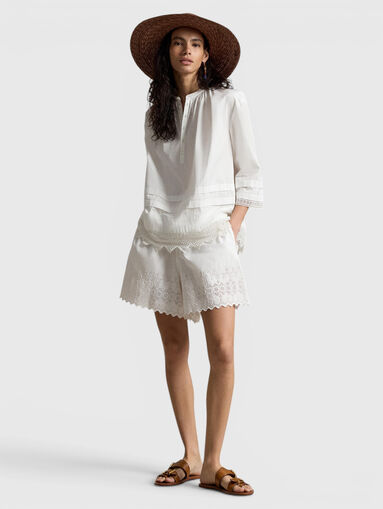 Cotton shorts with embroidery - 4