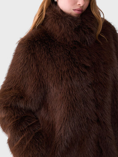 Faux fur coat - 5