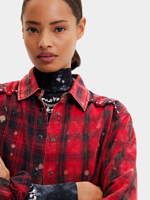 EDA plaid shirt with accent patch on the back - 3