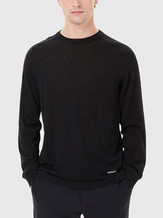 Пуловер от вълна и коприна с овално деколте - 1