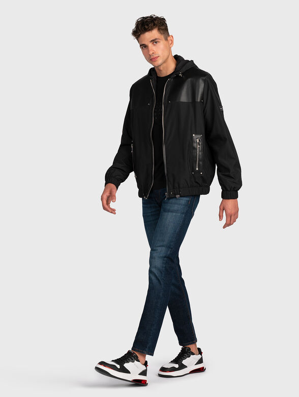 Black t-shirt with eagle applique - 4