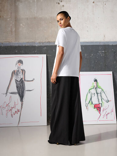 White T-shirt with artistic print - 3